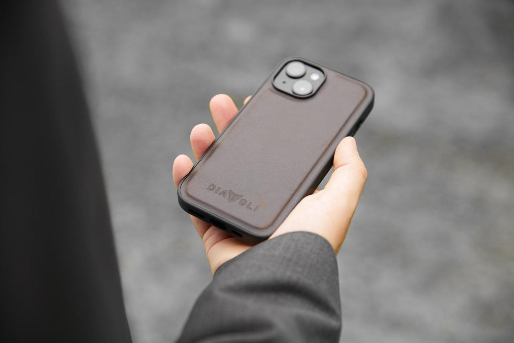 Ledercase für iPhone 15 - Kompatibel mit Mag-Safe