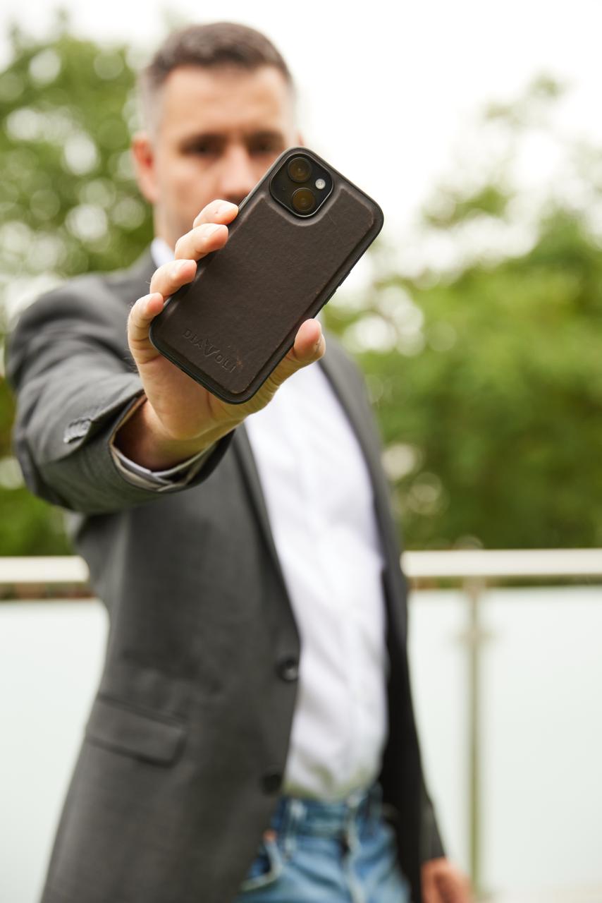 Ledercase für iPhone 15 Plus + Wallet - Bundle